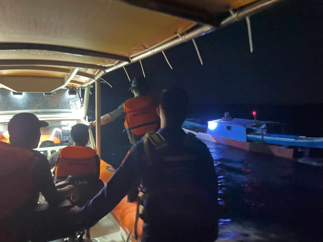 Longboat Mati Mesin di Perairan Wakatobi, Nelayan Wanci Ditemukan Selamat Usai Hanyut 14 Mil Laut