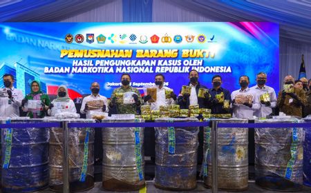 BNN Musnahkan 34,74 Kg Narkotika Hasil 12 Kasus, 25 Tersangka Ditangkap