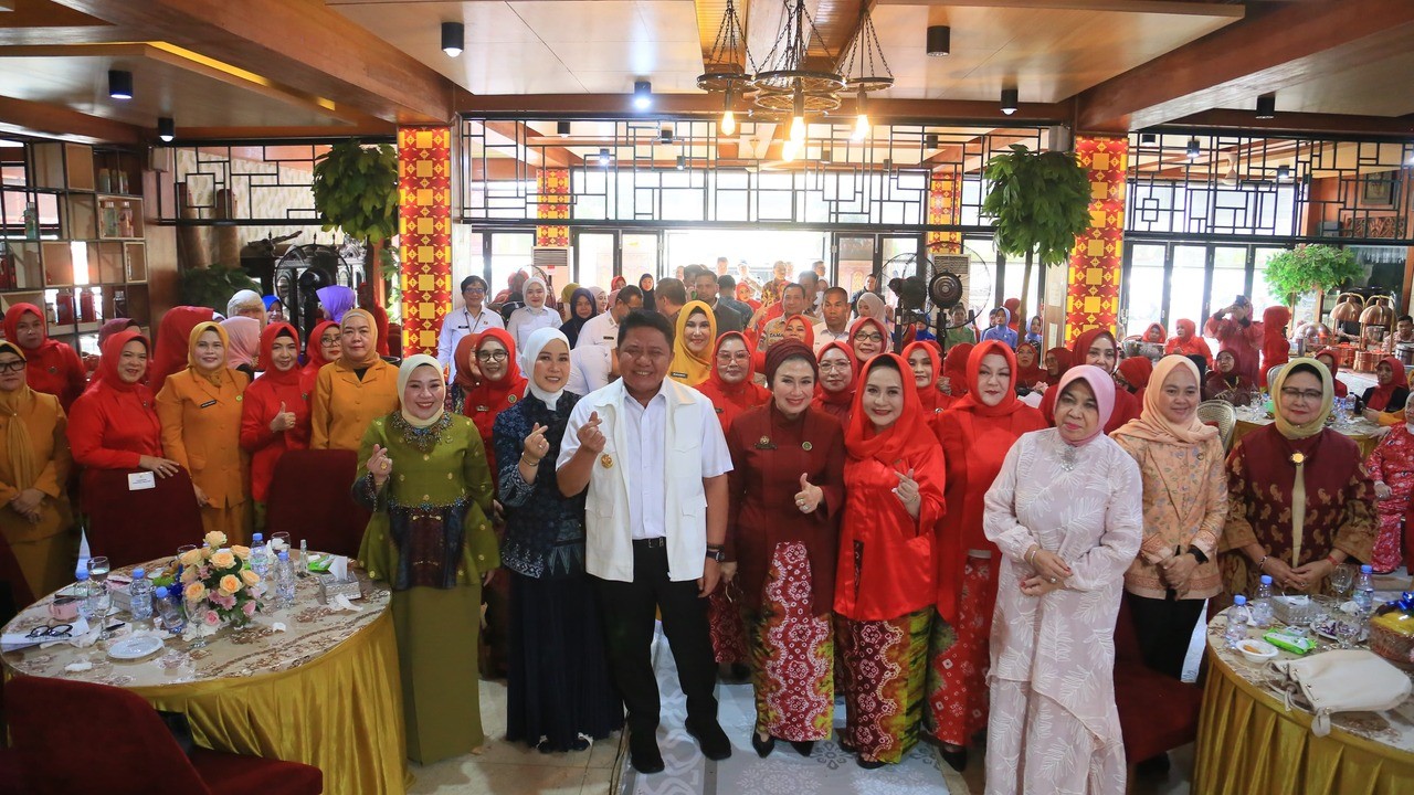 Gubernur Sumsel Herman Deru Sebut Ibu Jadi Pagar Terbaik Keluarga di Tengah Budaya Asing