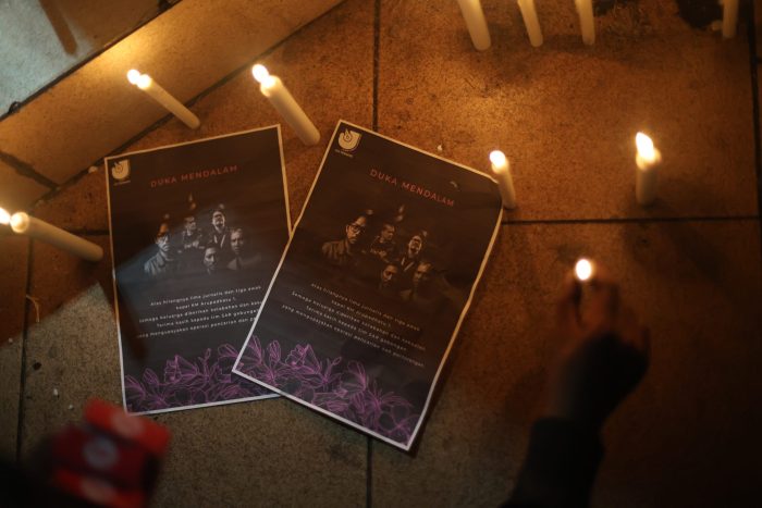 AJI Ternate Gelar Doa Bersama untuk 5 Jurnalis yang Hilang saat Liput Erupsi Anak Krakatau