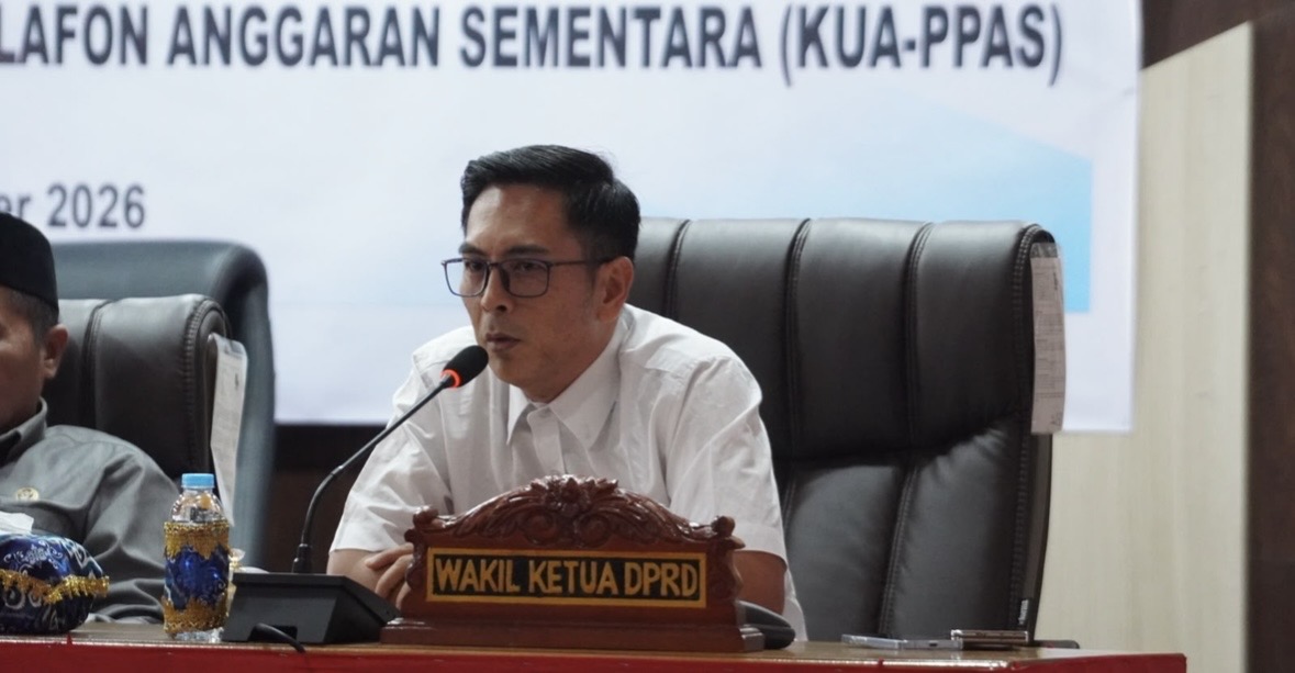Ketua BK DPRD Morotai Tegur Wakil Ketua II Tak Pakai Jas di Rapat Paripurna KUA-PPAS 2026