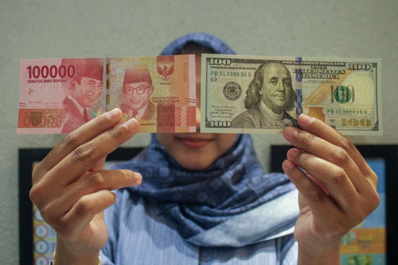 Rupiah Hari Ini Diprediksi Menguat Terbatas ke Rp17.750-Rp17.850 per Dolar AS