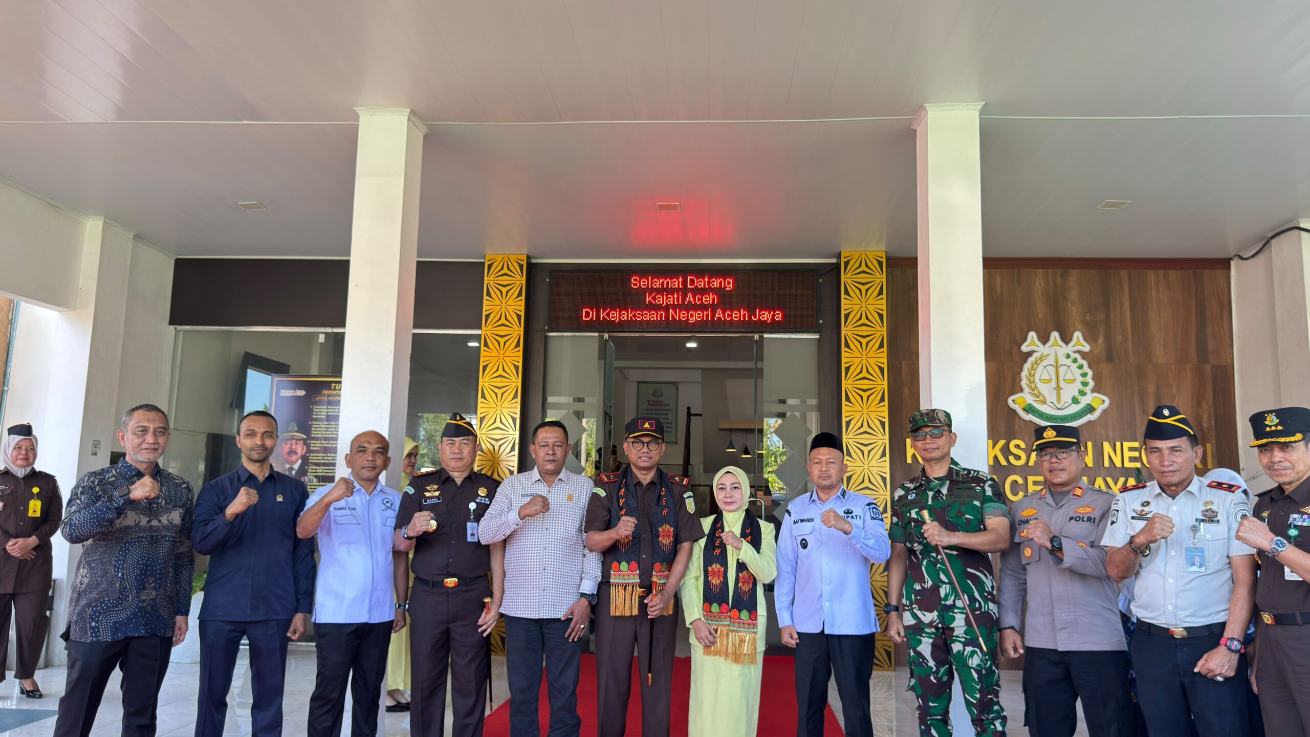 Kajati Aceh Teuku Rahmatsyah Kunjungi Aceh Jaya, Bupati Safwandi Sebut Momentum Perkuat Sinergi Antara Pemerintah dan Kejaksaan