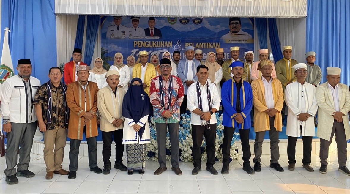 Sultan Tidore Kukuhkan Pengurus IKT Halmahera Timur Periode 2026–2030 di Wasile