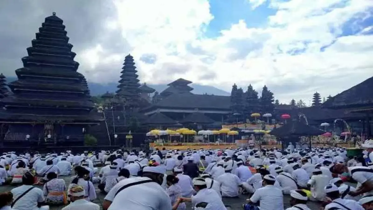 Rerainan dan Ala Ayuning Dewasa Bali Kamis 24 September 2026, Ada Purnama Kapat hingga Tumpek Kandang