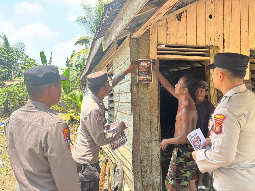 Polres PPU Pasang Maklumat Kapolda Kaltim di Titik Rawan, 4 Polsek Dikerahkan Cegah Karhutla
