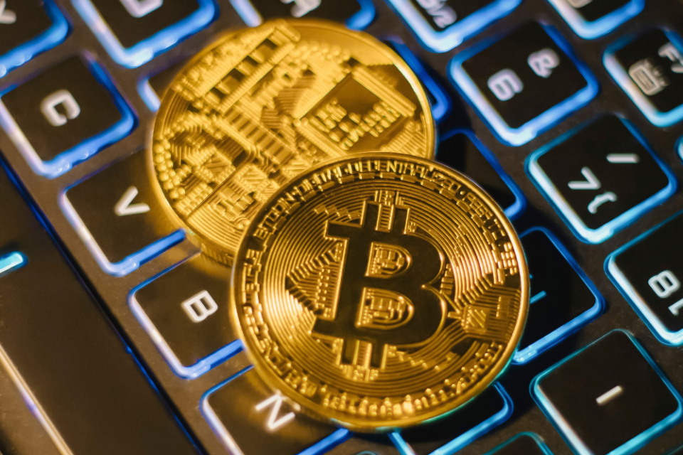 RAY Melonjak 14,47% Pimpin Top Gainer Crypto, ZRO dan LIT Menyusul