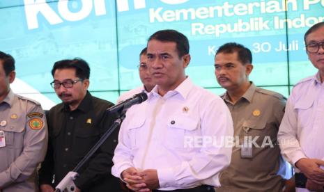 1.000 Petani Indramayu Tagih Air, Mentan Amran Siap Alihkan Anggaran