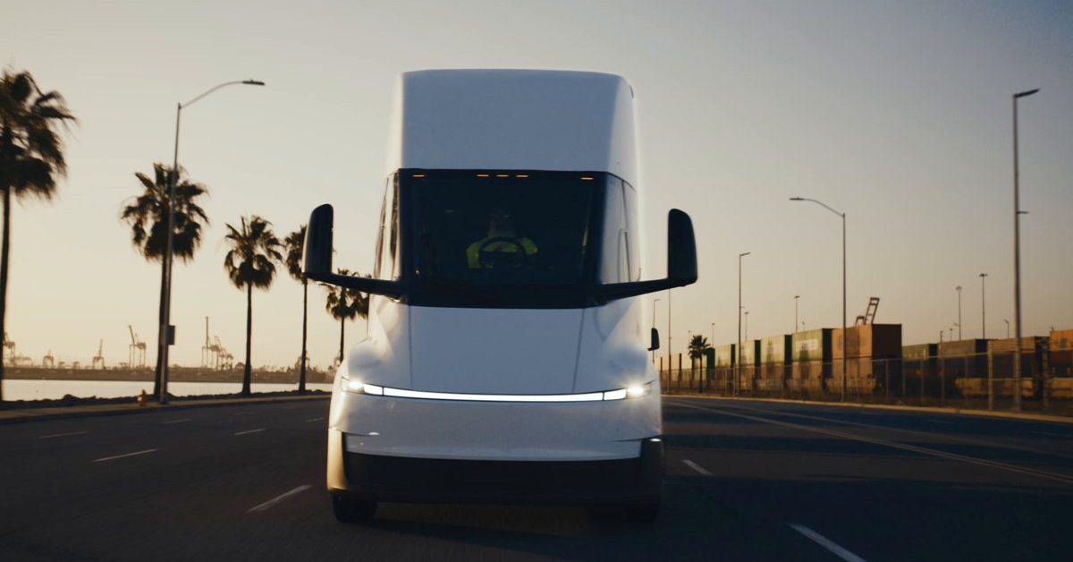 Tesla Semi Akhirnya Masuk Produksi Massal, Tujuh Tahun Setelah Dijanjikan