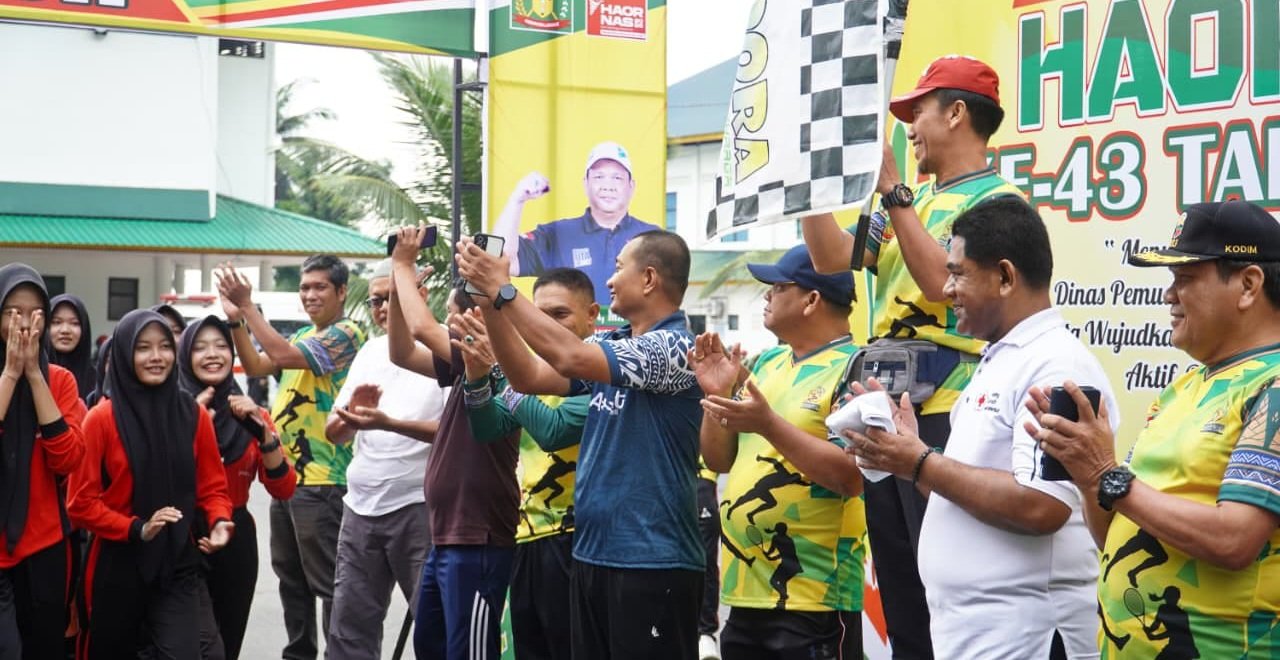 Ratusan Warga Langkat Ikuti Jalan Santai dan Senam Peringati Haornas ke-43 di GOR Stabat