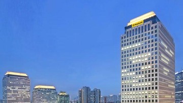 Maybank Bantah PIP Picu PHK, Komisi XI DPR Minta OJK Evaluasi
