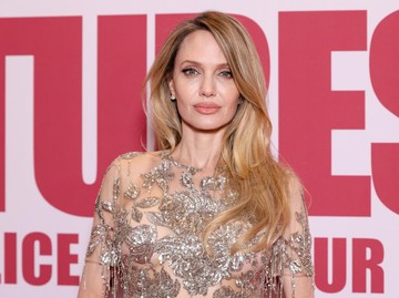 Angelina Jolie Jual Rumah Los Feliz Rp443 Miliar, Siap Pindah ke Kamboja