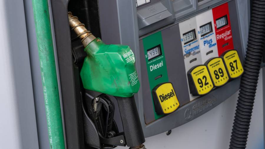 China Naikkan Harga Bensin 24% dan Diesel 26% Mulai 25 September