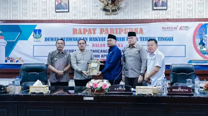 DPRD Tebing Tinggi Gelar Paripurna P-APBD 2026, 6 Fraksi Soroti PAD hingga BUMD Agrobisnis