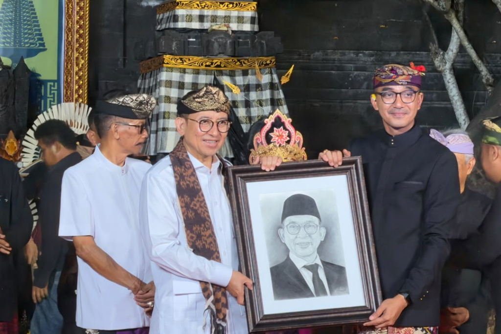 Utsawa Bali Sani ke-11 di Denpasar Dibuka, Rektor Unhi Sebut Ruang Pertemuan Sains dan Seni