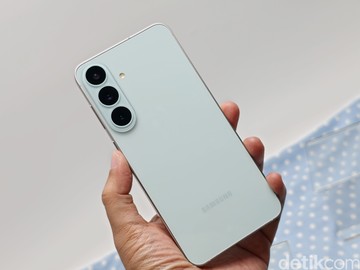 Samsung Galaxy S26 FE vs Galaxy S26: Beda Kamera Telefoto dan Harga