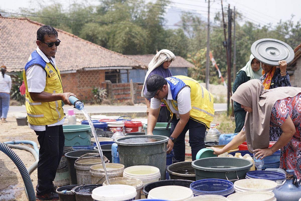Kementerian PU Salurkan 286 Ribu Liter Air Bersih ke 10 Kabupaten/Kota di Jawa Barat Selama Kekeringan