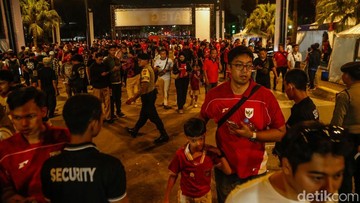 Suporter Mulai Padati SUGBK Jelang Indonesia vs Singapura