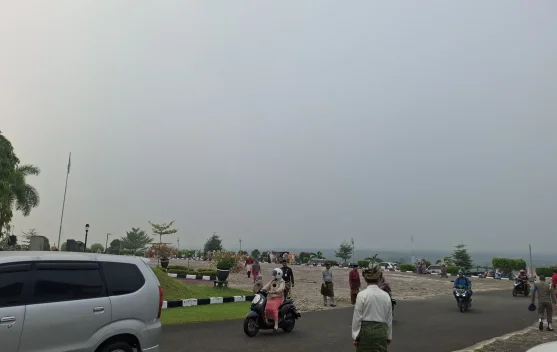 Pemkab Natuna Batalkan Upacara HUT Ke-24 Kepri di Halaman Kantor Bupati, Indeks Udara 105 Kategori Tidak Sehat