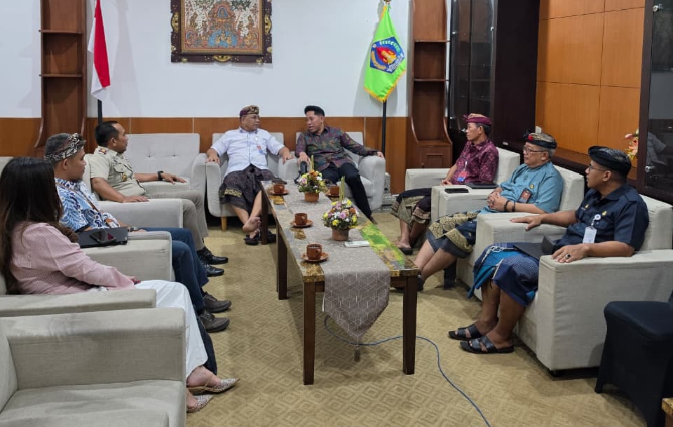 Kantor Pertanahan Klungkung dan PLN Bahas Kesiapan Lahan untuk PLTS Nusa Penida