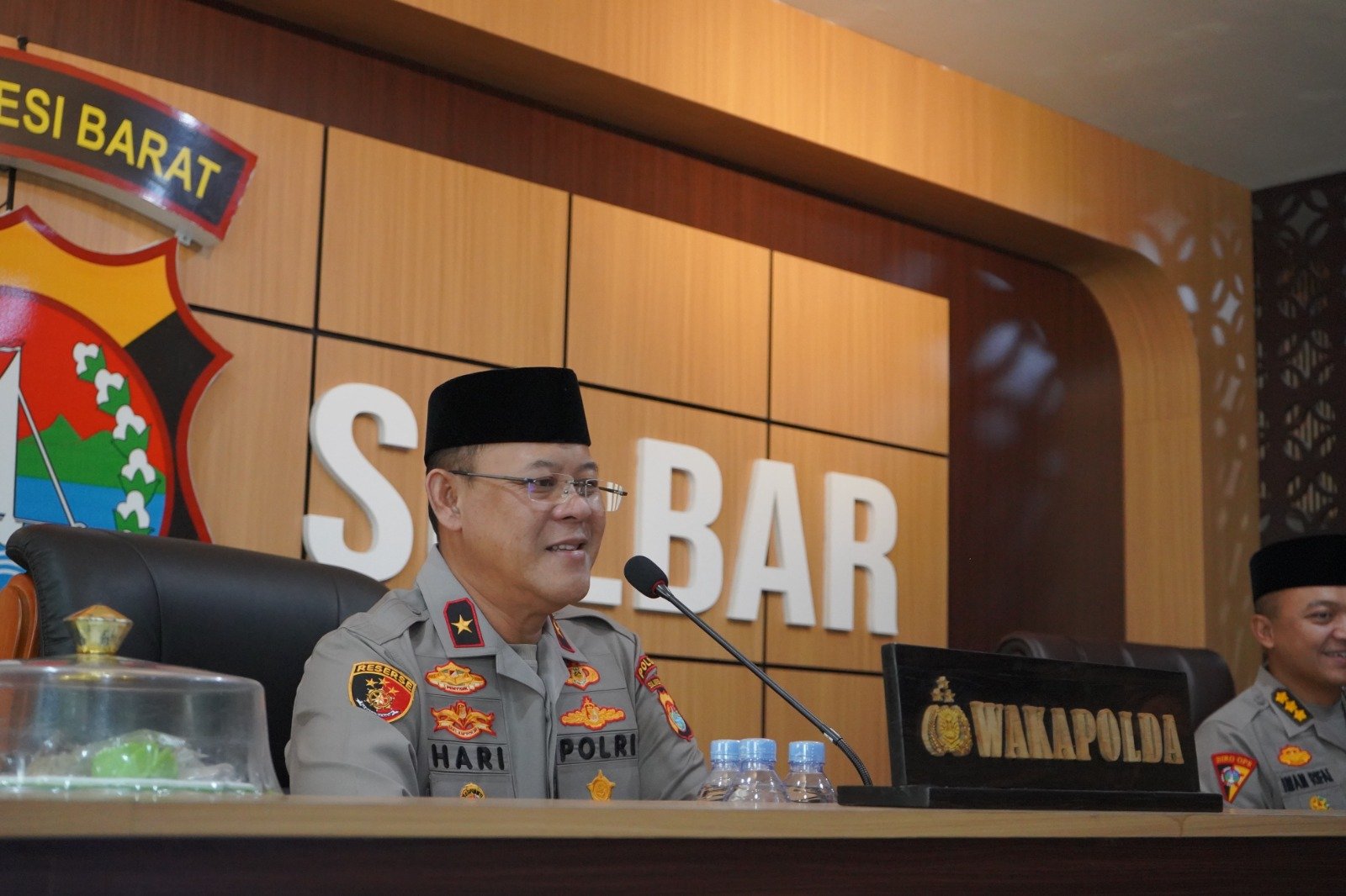 Polda Sulbar Gelar Kajian Daring Bersama Gus Baha, Tekankan Sholat dan Akhlak untuk Pelayanan Masyarakat