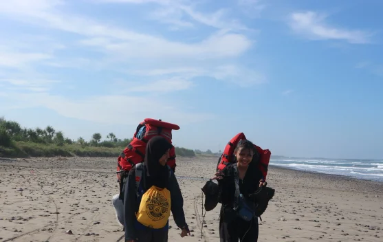 Ekspedisi Susur Pantai SMAN 1 Bandung Telusuri 4 Muara di Jabar Selatan, Temukan pH Air Cidaun 4,59