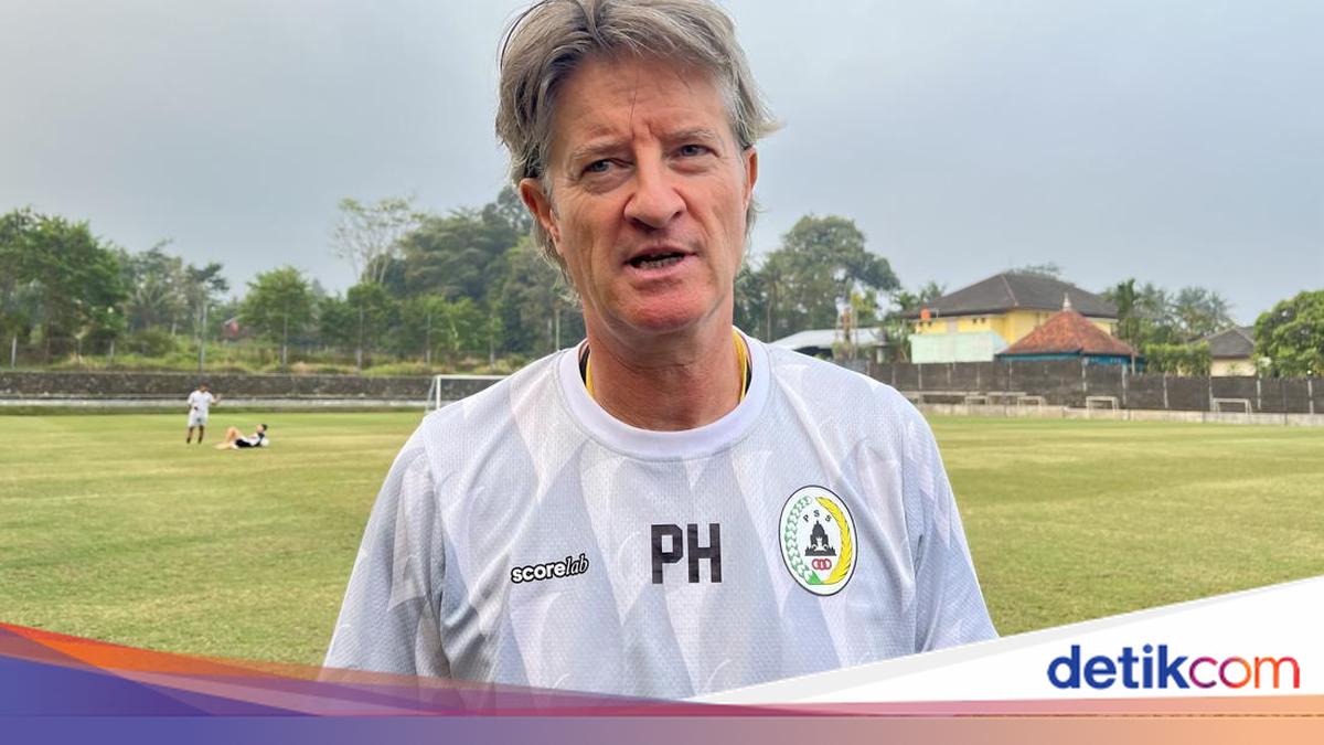 Huistra Ungkap Alasan PSS Sleman Tak Tambah Pemain di Akhir Bursa Transfer