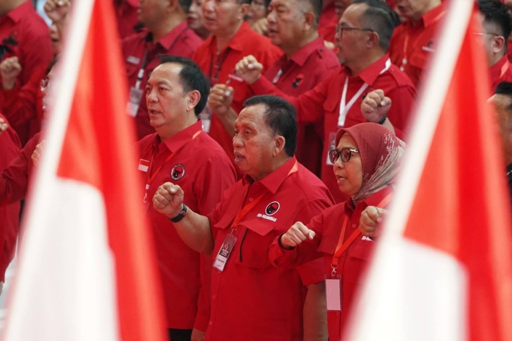 Kader PDIP Minahasa Turun ke Rakyat Usai Konsolidasi Sulut, Robby Dondokambey Tegaskan Arahan Megawati