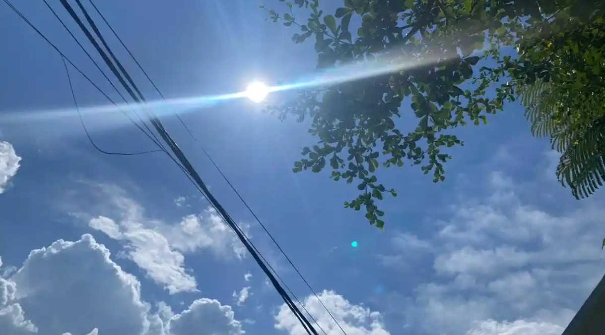 BBMKG Makassar Peringatkan Suhu Terasa 45 Derajat Celsius di 7 Wilayah Sulsel, 10 Daerah Berpotensi Angin Kencang