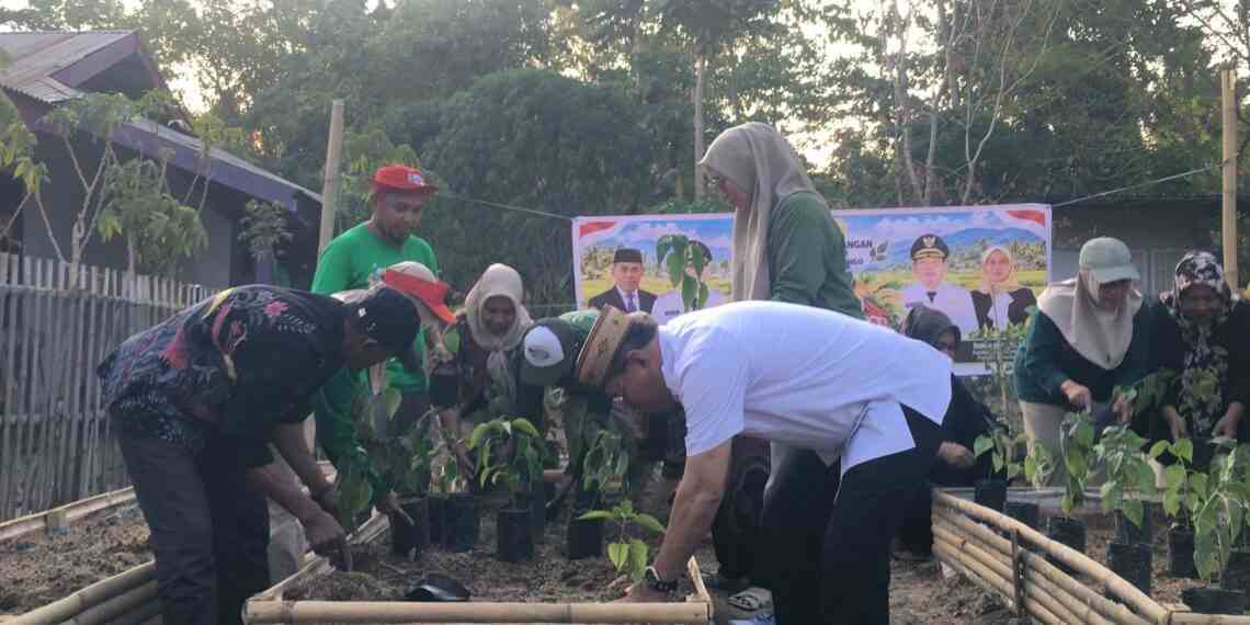 Pemkab Bone Bolango Gerakkan Warga Tanam Cabai di Pekarangan, Sekda Iwan Mustapa Sebut Inflasi Tertinggi Dipicu Komoditas Ini