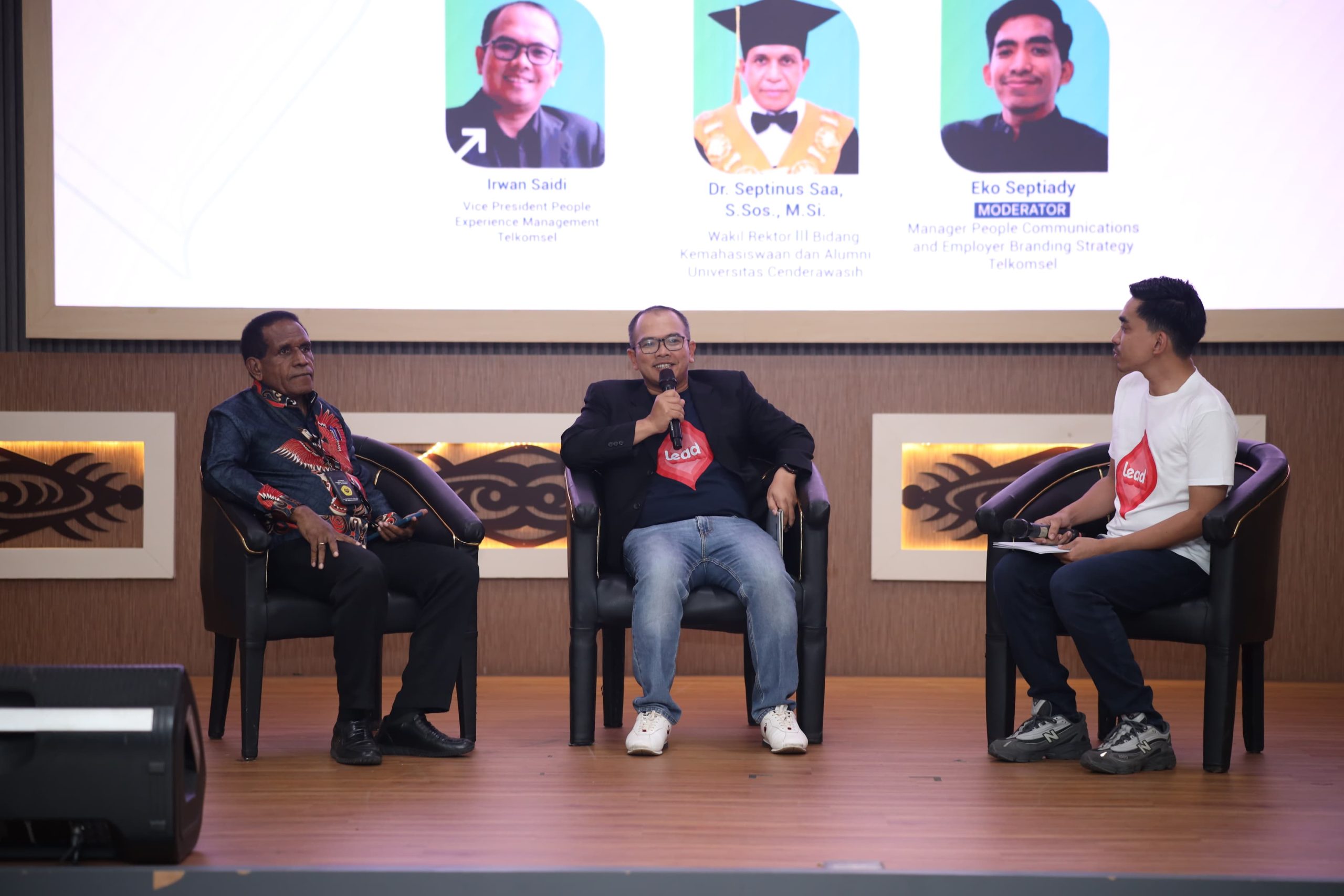 Telkomsel Ajak Mahasiswa Uncen Jayapura Siapkan Diri Hadapi Dunia Kerja Lewat THRIVE Career Talks