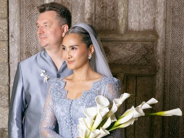 Maudy Koesnaedi Rayakan 25 Tahun Pernikahan dengan Erik Meijer