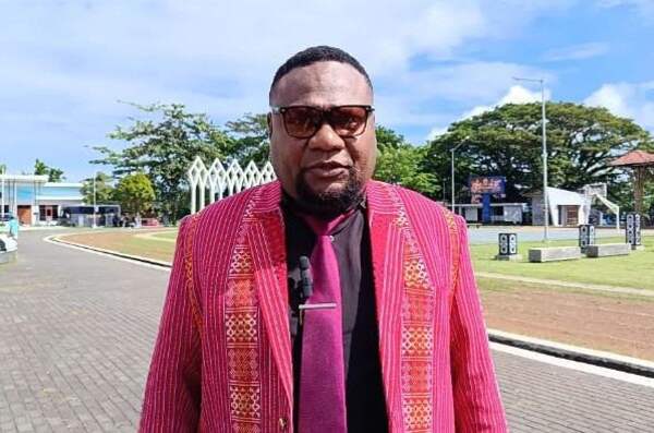 Legislator Papua Barat Daya Apresiasi Bantuan Dana Studi Akhir untuk Mahasiswa Universitas Werisar Sorong Selatan