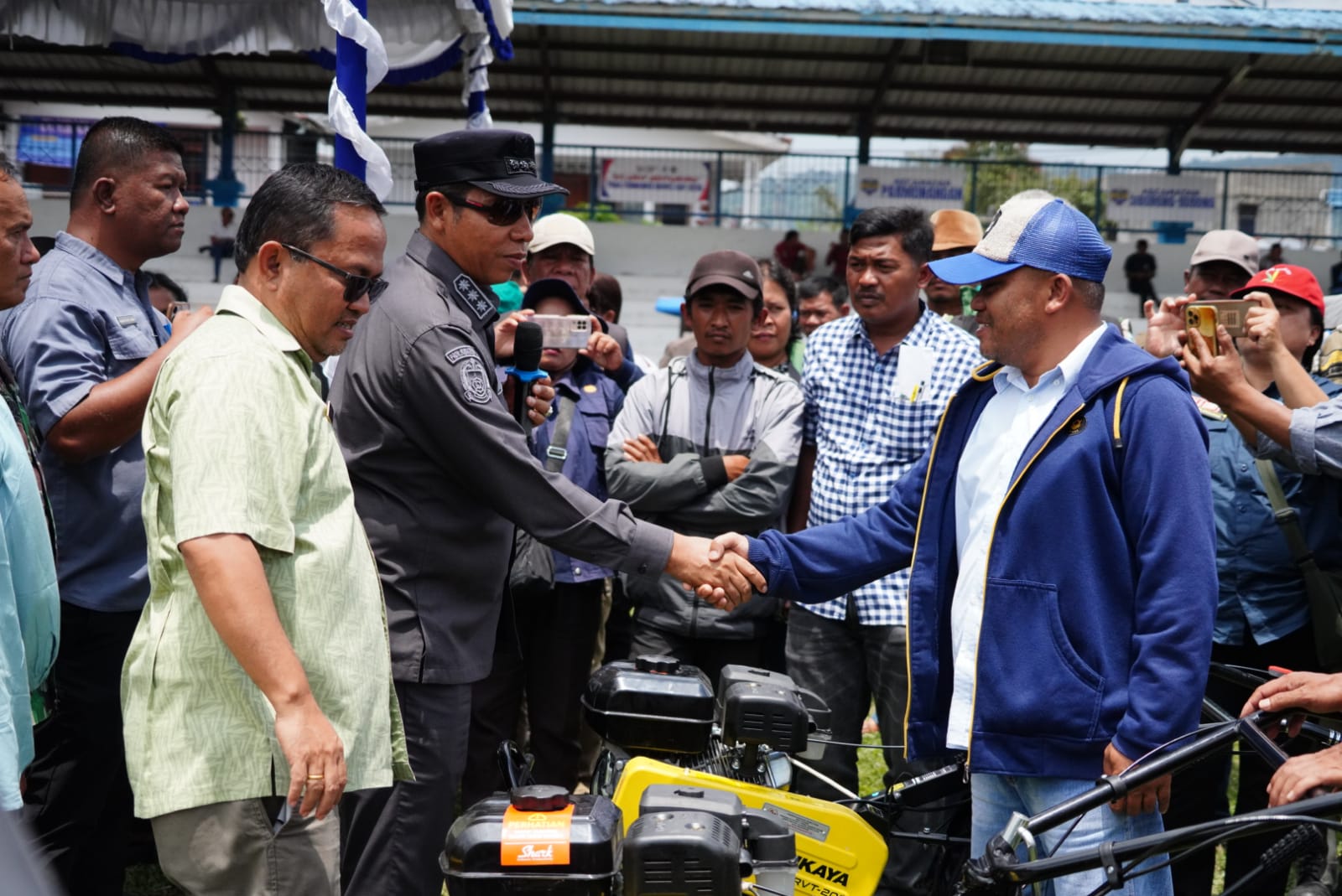 Pemkab Tapanuli Utara Salurkan 527 Unit Alsintan ke Kelompok Tani, Dukung Pemulihan Lahan Pascabencana