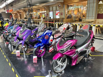 85 Motor Maxi Yamaha Adu Modifikasi di CUSTOMAXi Bandung 2026