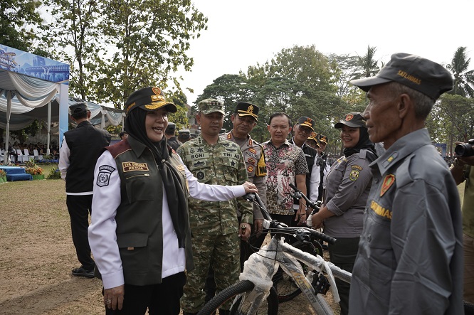 Kemah Bhakti Satya Linmas Bandar Lampung Berakhir, Eva Dwiana Dikukuhkan Jadi Ketua DPC ASLINMAS