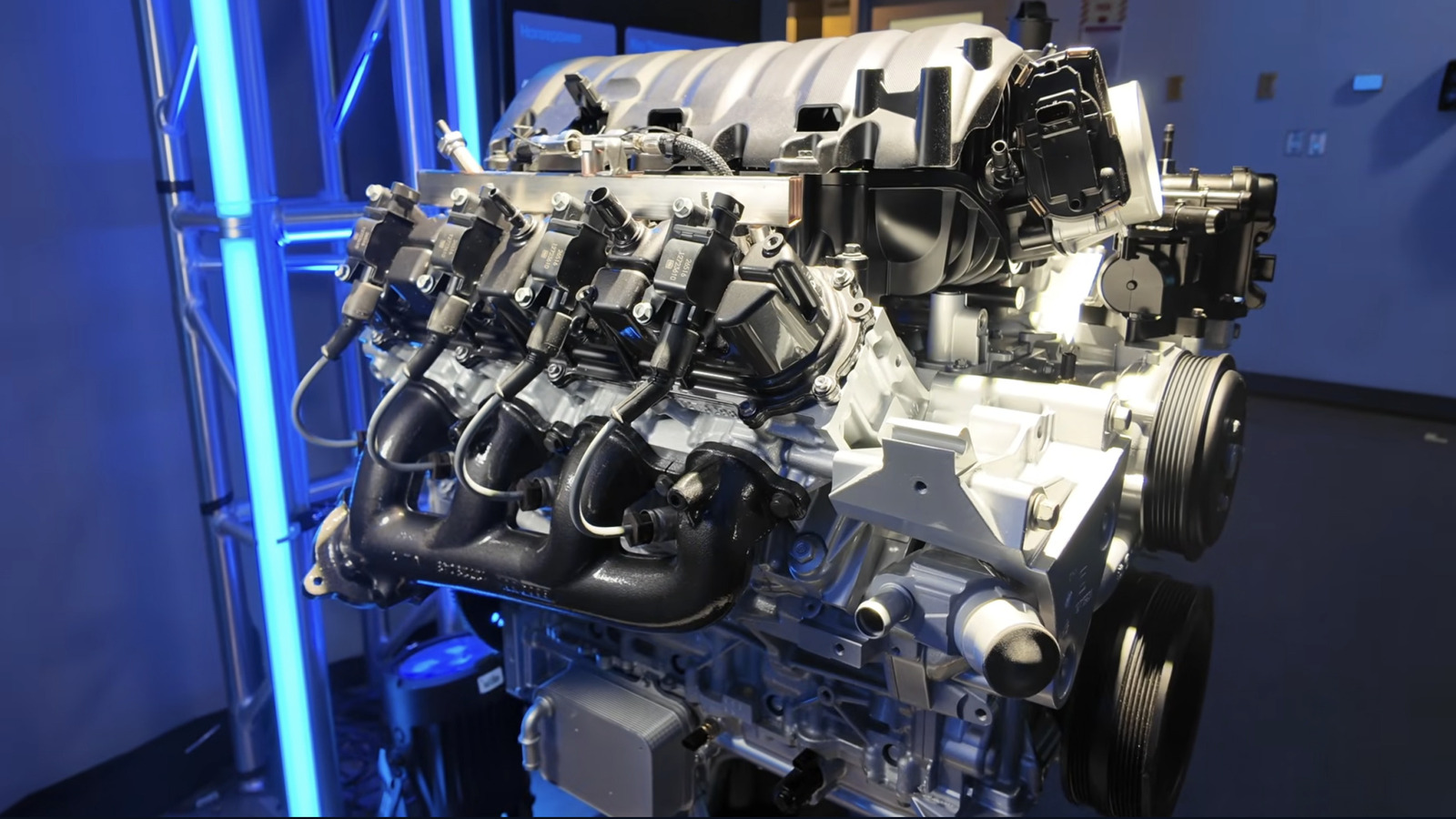 Chevrolet V8 Baru Tanpa Dipstick Oli, Ini Alasan GM untuk Truk