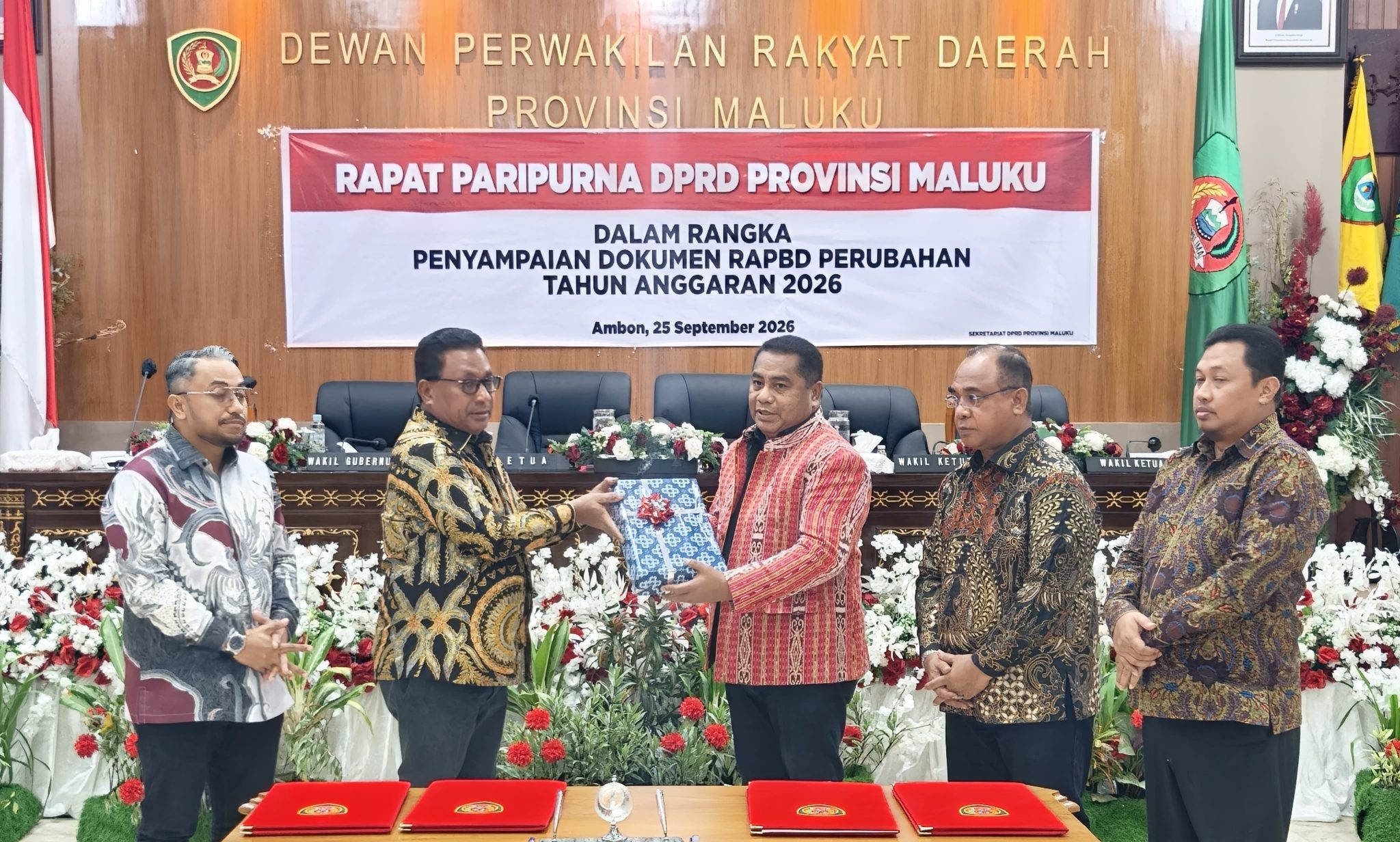 Wagub Maluku Abdullah Vanath Serahkan RAPBD Perubahan 2026 ke DPRD, KUPA dan P-PPAS Disepakati