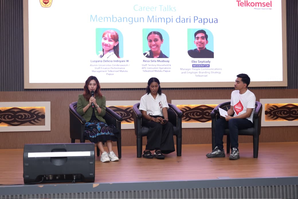 Telkomsel Gelar Career Talks di Uncen Jayapura, 2 Alumni Berbagi Kiat Lolos Seleksi Kerja