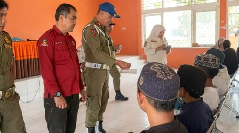 Dinsos-PM Kota Gorontalo Data 19 PPKS Hasil Razia, 12 di Antaranya Pengumpul Uang Bercelengan