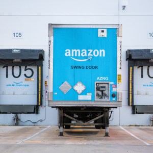 Kirim Sekali, Jangkau 8 Negara: Layanan Baru Amazon