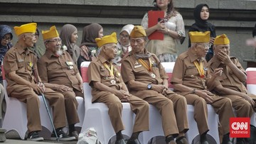 Wamenkomdigi Beri Penghormatan Tertinggi ke Sesepuh Postel di Hari Bhakti ke-81