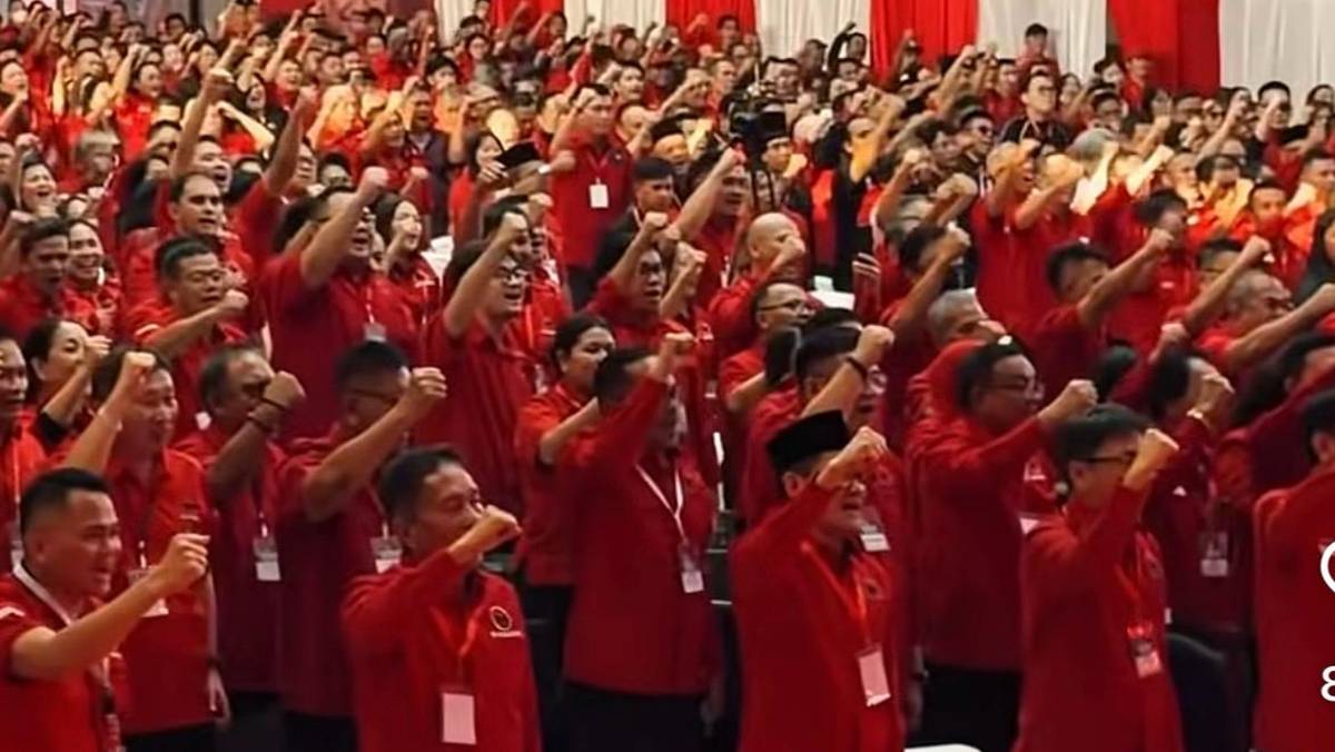 Megawati Soekarnoputri Pimpin Konsolidasi PDI Perjuangan di Tondano, 10.000 Kader dari 15 Kabupaten-Kota Sulut Hadir