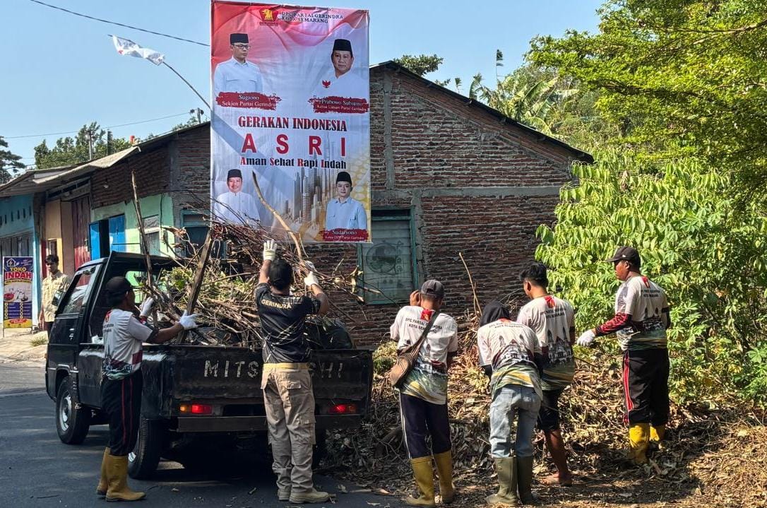DPC Gerindra Semarang Bersihkan Jalan Candi Kencana dan Tanam 1.000 Bibit Pohon hingga Desember 2026