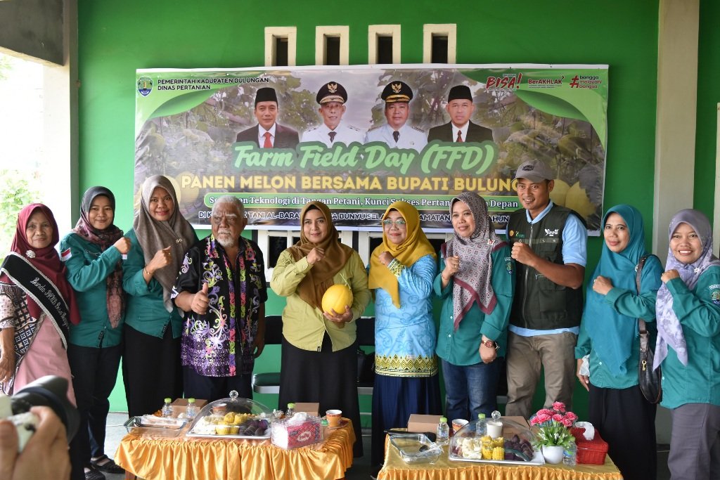 Poktan Al-Barakah Bunyu Panen Melon Perdana, Bupati Bulungan Minta Distan Siapkan Bibit dan Pupuk Lanjutan