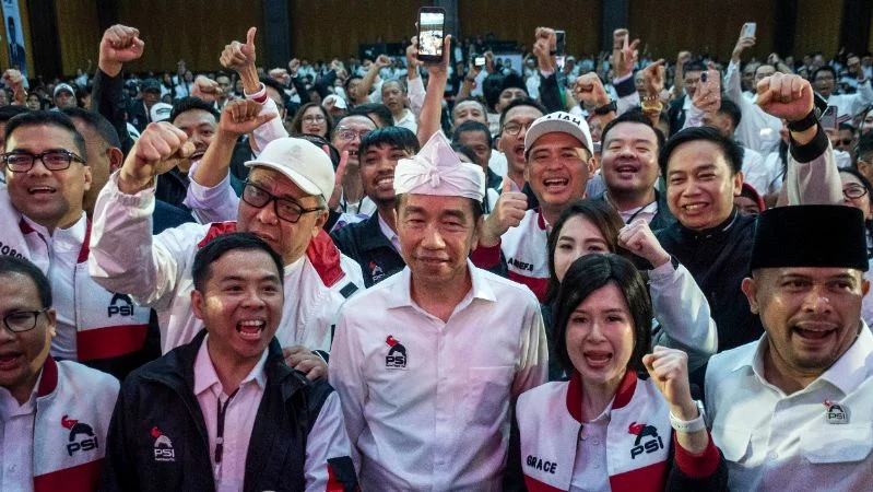 Jokowi Safari Politik ke Bandung dan Bekasi, Pengamat Sebut Elektabilitas PSI Masih 2,3 Persen