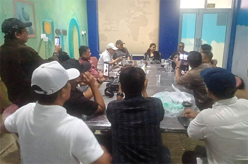 Selebgram Ayu Aulia Beberkan Relasi dengan Bupati Bintan di Forum Pemred PWI Kepri, Singgung Operasi Rahim 2025