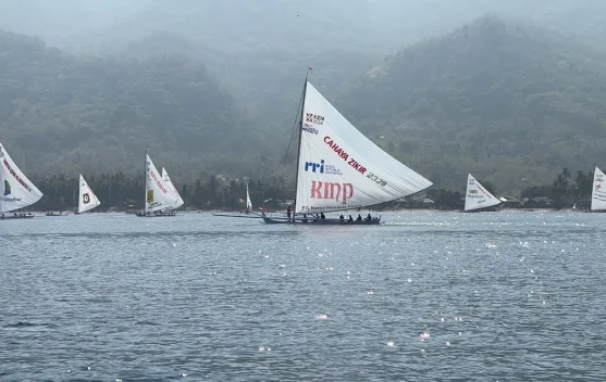 Sandeq Mandar, Warisan Budaya Takbenda Sulawesi Barat yang Bertahan di Era Perahu Bermesin