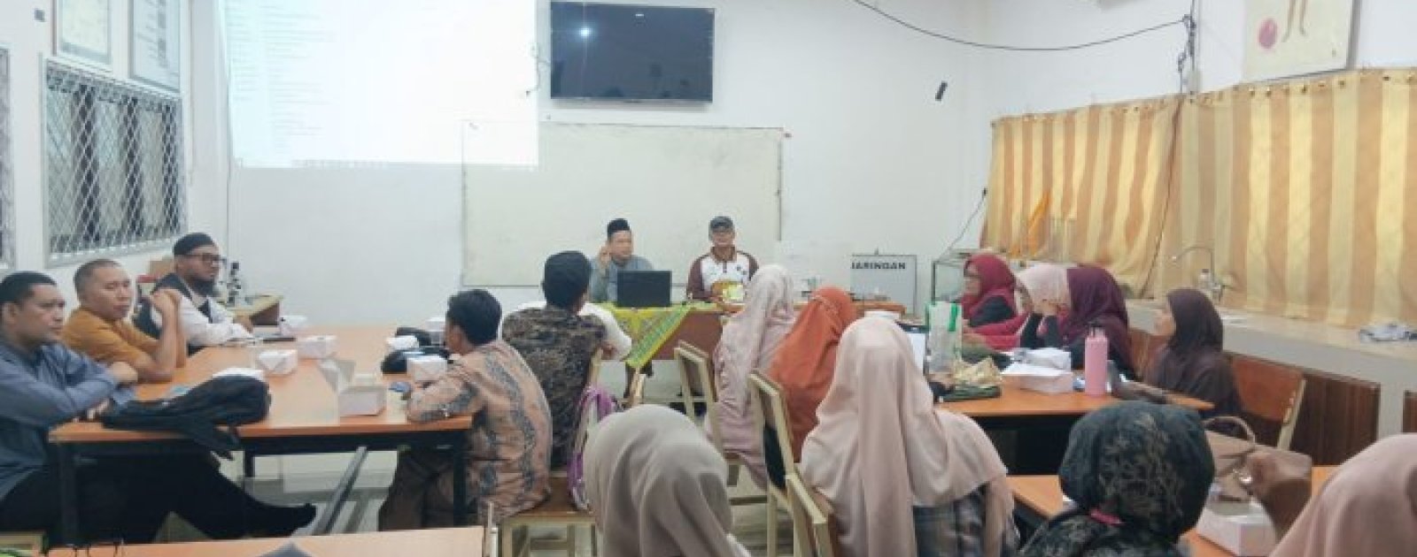 MGMP Bahasa Arab dan IPS MTsN 2 Kota Jambi Bahas Persiapan AKGTK Oktober, 2 Forum Digelar Serentak