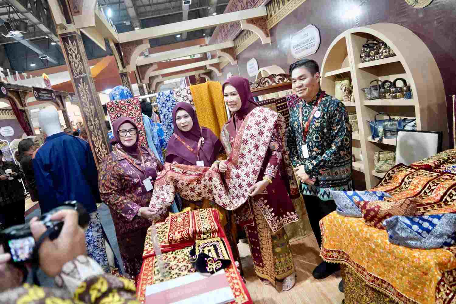 Dekranasda Muba Tampilkan Kriya Gambo di Kriyanusa 2026, dari Kain hingga Produk Fesyen